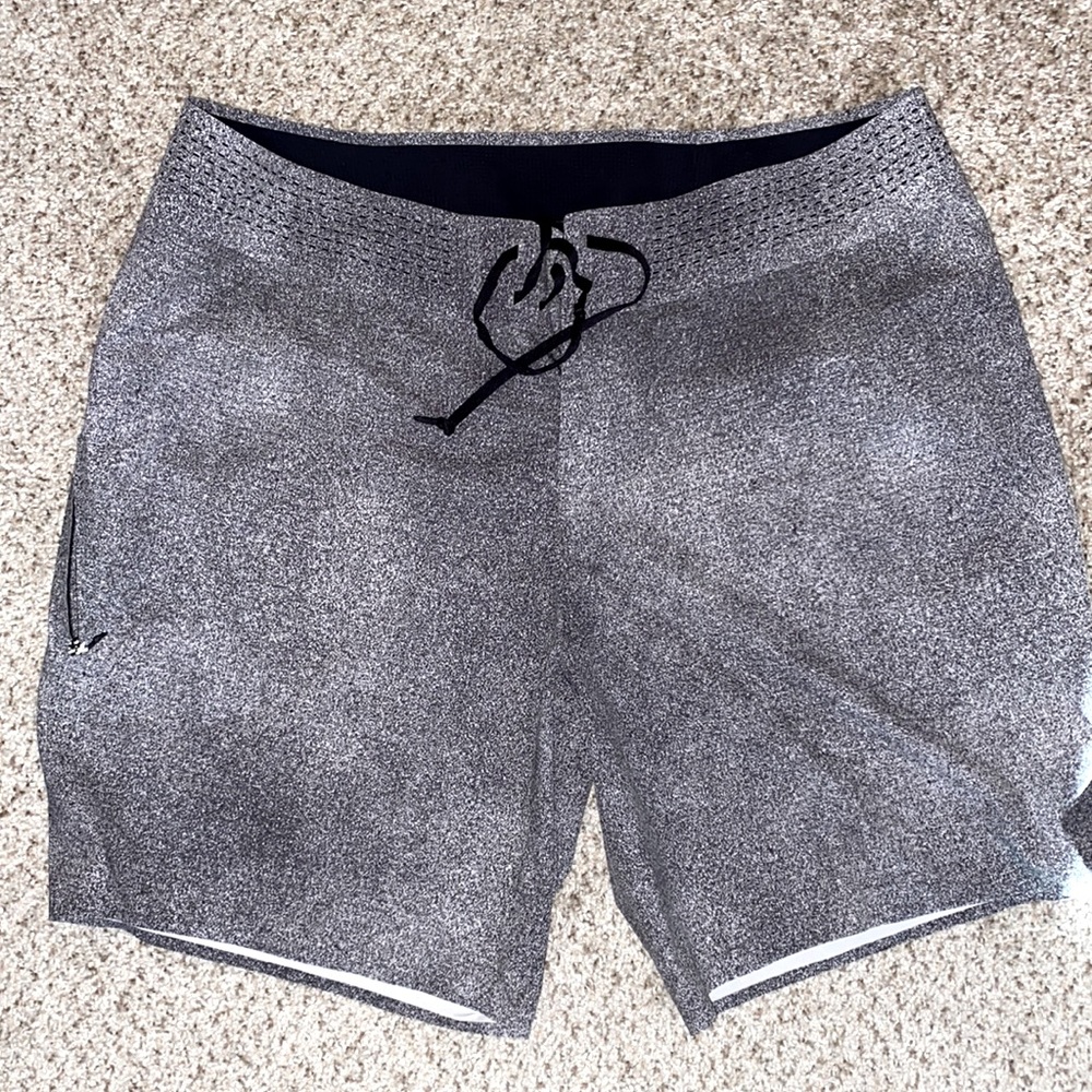 Lululemon El Current Swim Short Men’s Large